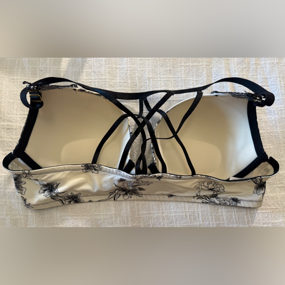 Sexy Cacique Black and Cream Lace Razorback, Front Closure Bra, Size 44b - Picture 2 of 7